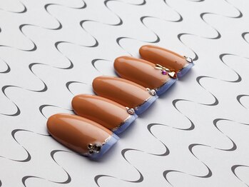 アデリー(ADELIAE)/