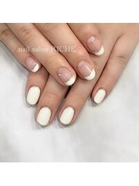 シンプル上品ネイル