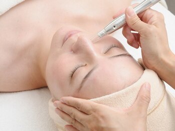 スハダボーテ(Suhada-beaute)の写真/長年の黒ずみ・角栓を徹底洗浄！毛穴エクストラクションで、くすみのない透明感あふれる毛穴レス肌へ♪