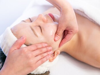 エビアス(Evias)/小顔リフトアップマッサージ