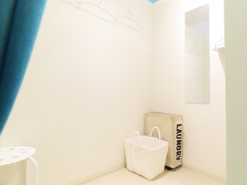 ミー(mee.)/更衣室(シャワーはございません)