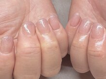 パープルの爪屋/控えめカラーでグラデーション