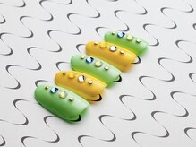 アデリー(ADELIAE)/単色カラー ＋ ストーンアート