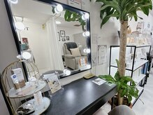 トゥウィーサロン 梅田(Tweesalon)/店内♪ドレッサー