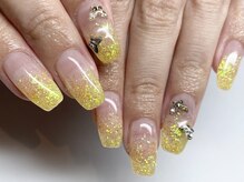 ネイルスペース ジェイズ ピンキー(NAIL SPACE J's PINKY)/イエローラメグラ