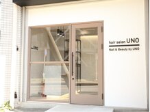 ネイルアンドビューティー バイ ウノ(Nail＆Beauty by UNO)の雰囲気（広めの待合に、ロッカー完備）
