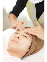 ブラジリアンワックス脱毛サロン アンベリール(Embellir)/【フェイシャルエステ】