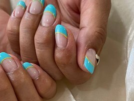 フレンチネイル×カラーライン