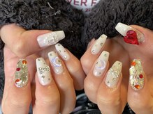 埋め尽くしデザインが得意なサロン〔大宮/パラジェル/ワンホン/ミラー/ハート〕