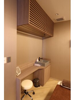 ハル(Halu)/施術室内　洗面完備