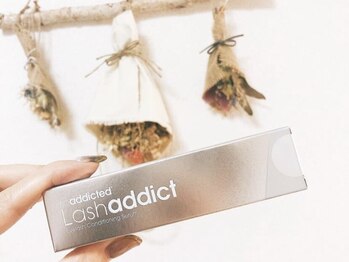 アンフルール ミー(Un Fleur mee)/ラッシュアディクト