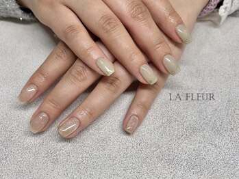 ラ フルール(La Fleur)/ネイルモデル Simpleasymmetry