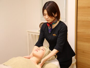 ビーエックス(.BX)の写真/【肌・体の悩みを同時改善★1年の疲労は年末に解消】フェイシャル+ヘッドスパ/肩こり/リンパマッサージ