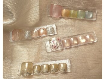 ヴィーアンドヴィーナス 田町店(VIE&Venus)の写真/【夏限定セット】定額フットネイル＋足裏角質ケア付で自信の持てるキレイな足元へ！田町・三田駅徒歩1分☆