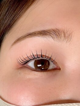 サロンビーアイ 六本木(Salon Bi.)の写真/【ナチュラルにすっぴんでもかわいい目元へ☆】似合わせデザインで目力UP！朝のメイク時間の短縮にも◎