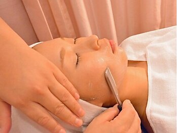 ビューヴィサージュ 虹の森店(Beau Visage)の写真/顔脱毛でワントーンUP！透明感あふれる美肌を手に入れて♪あなたの美しさを引き出すお手伝いをします！
