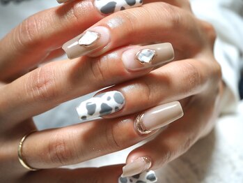 プールヴー☆オングル/干支ネイル