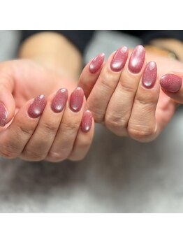 サロン ド ルネ(Salon de Lune)/