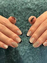 エン(enn)/黒フレンチ×ラメ