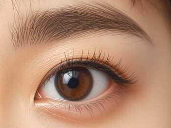 プルメリア 福津店(PLUMERIA)の写真/パリジェンヌラッシュリフト上3500円上下6500円/カールが選べるまつげパーマ/メーテルロッド/リフエクも有