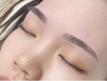 メイク センス(Make Sense)の写真/《自分だけのオーダーメイドデザイン》お顔の印象や雰囲気がガラリと変化!美眉スタイリングで際立つ目元へ*