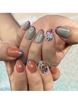アヤネイルズ アンド アイラッシュ(AYA NAILZ.＆Eyelash)/フレンチ＋ホロ