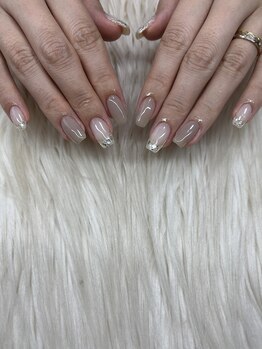 アメリー(amery)の写真/オフィスネイルにもぴったり！シンプルでも可愛いデザインが得意なサロンです◎