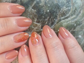 シスターガーデン(Sistergarden)/秋カラーでインクネイル