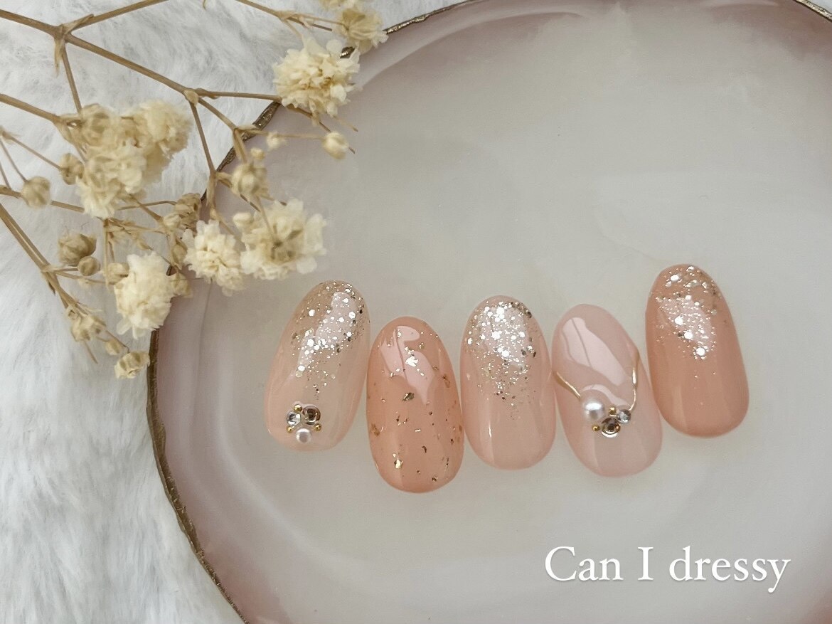 2026年冬トレンド】ワンカラー ブライダル ハンドのネイルデザイン集