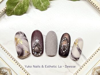ユウコネイルズアンドエステティック ラ デェス(Yuko Nails & Esthetic La Deesse)/B ダイヤモンド ¥11000→¥10000