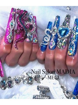 マディア(MADIA)の写真/MADIAではジェルオフ無料♪どんなに派手なパーツがついていても追加料金なし♪