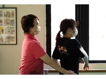 健康塾キューオーエル 恵比寿(QOL)/お客様とのセッション風景