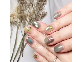 柔らかめカーキ