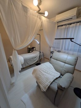 en.の写真/《阪急池田駅徒歩2分》駅チカ×お手頃価格で通いやすさ◎マンションの一室でくつろげるプライベートサロン