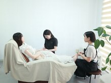 アンリミテッド(unlimited)の雰囲気（ハンドフット同時施術・お友達やご家族とペア来店可能です）