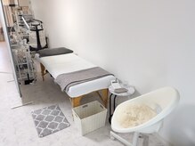 自由ヶ丘駅徒歩5分♪シェアサロン内は落ち着いた雰囲気です。