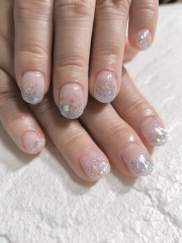 ラウ(Lau)/ラメグラデーションネイル