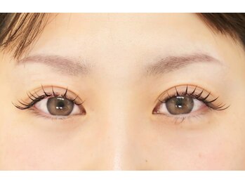 プラスイー(+e)の写真/イベント多数なこれからの季節に◎お迎え前や仕事帰りにGO! “忙しくても目元はばっちりキメたい”が叶う☆