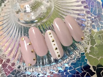 ネイルサロン カラーエイト(Nailsalon COLOR.8)/グレージュ・スタッズ・定額