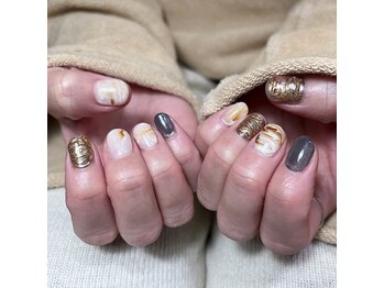 サロンドティス 学芸大学(salon de tis)/ニュアンスネイル