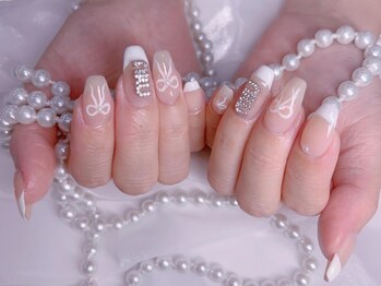 シーシーガーデン 表参道(Cece Garden)の写真/デザインやり放題＆パーツ付け放題¥16980★中国・韓国直輸入の希少なジュエリーパーツで宝石の様な指先に♪