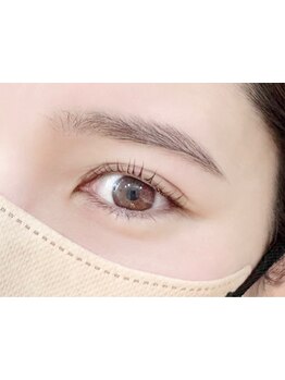 ナチュラル上品な目元にしたい