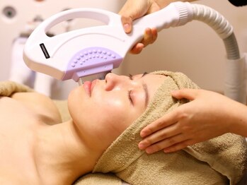 ビーエックス(.BX)の写真/【顔脱毛×ニキビケアで毛穴レス肌へ★透明感UP】部分脱毛/ワックス脱毛/コース/都度払い