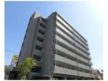 マツキヨ隣のマンション（ヴィラージュRK）501号になります