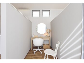 コガオラボ 甲府店(KOGAO LABO)/ドレッシングルーム完備