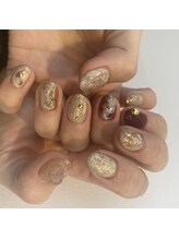 ヌア(nur.)/ゴールド×ボルドーnuance