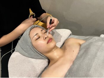 レミィ(remy)の写真/毛穴汚れをスッキリキレイに♪気になる毛穴や肌トラブル改善におすすめ◎毛穴レスなつるんっとツヤ肌に！
