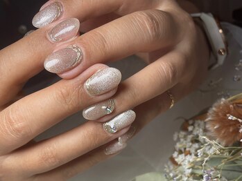 サロンドフォーエイチ(salon de 4H)/上品シンプルマグネットネイル★