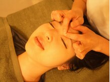 ユウニ(youni)/youni式スペシャルアイケア(OvO)