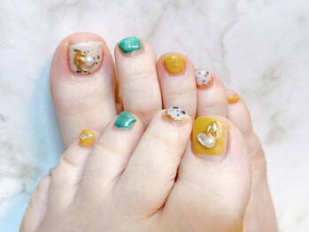 フェリシテ(FELICITE)の写真/ハンドネイルができない方も！サンダルを履いた時にテンションが上がる♪フットネイルをお楽しみください◎